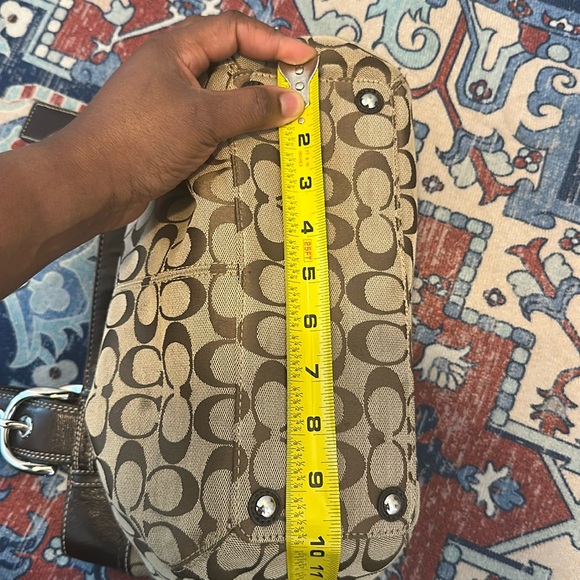 Coach Tan and Brown Signature  Canvas Shoulder Bag - Picture 16 of 17